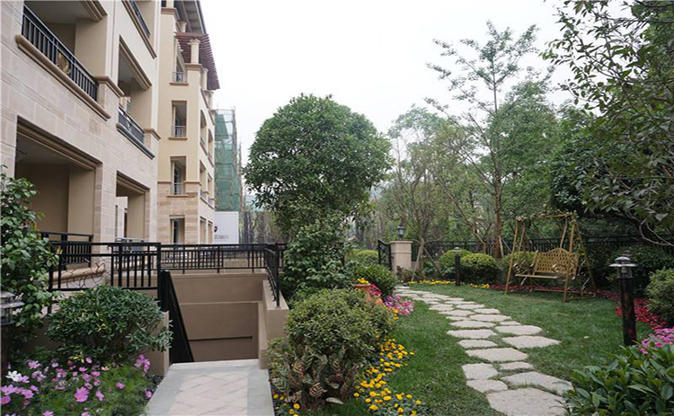 成都三盛翡俪山碳纤维电热膜安装案例