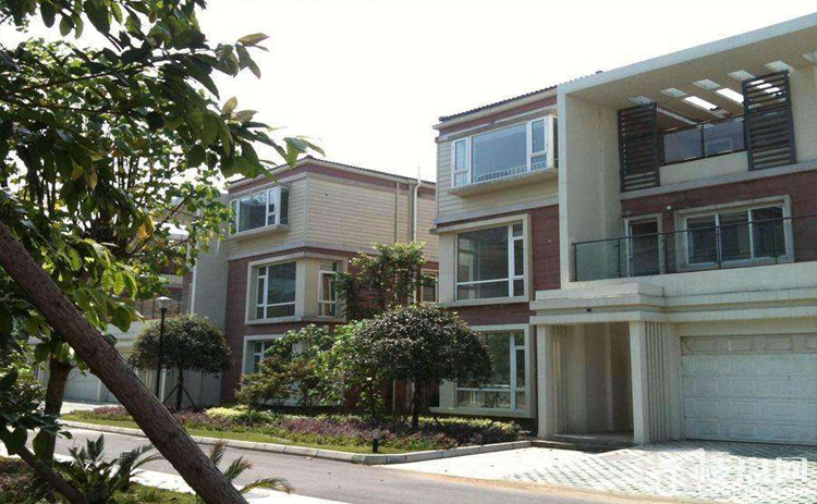 双流-牧马山的凤凰苑碳纤维电缆线安装案例